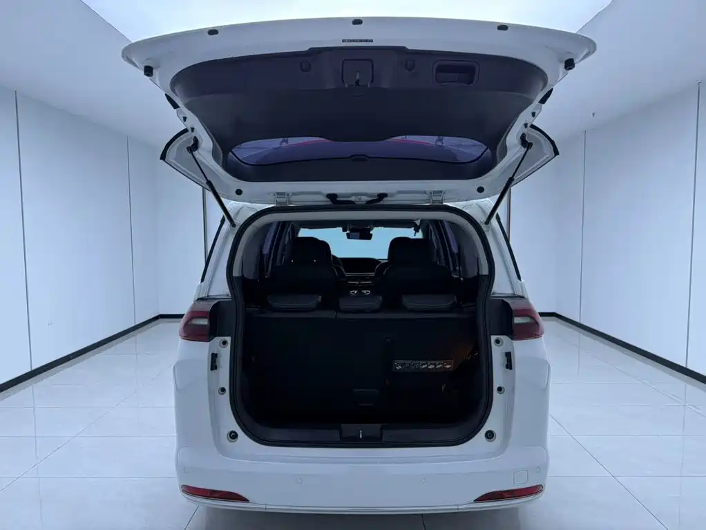 GAC Motor Trumpchi M6 — миниатюра 24