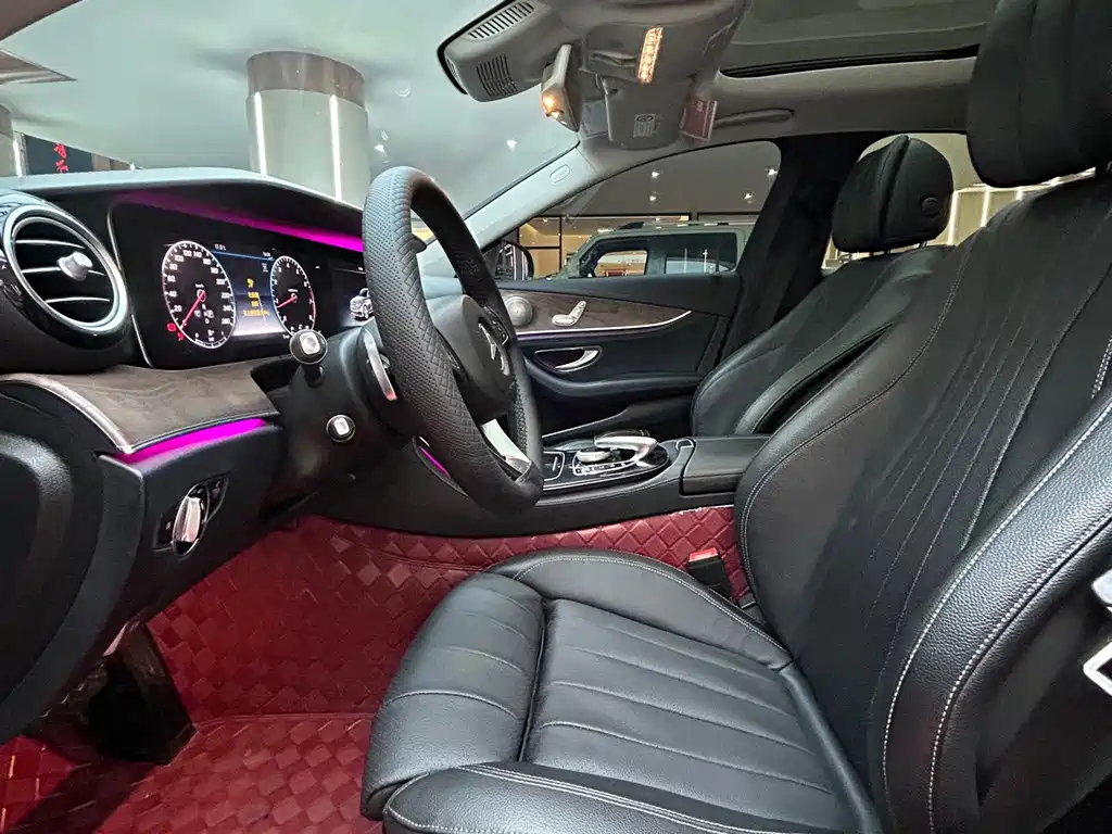 Mercedes-Benz E-Class — миниатюра 13