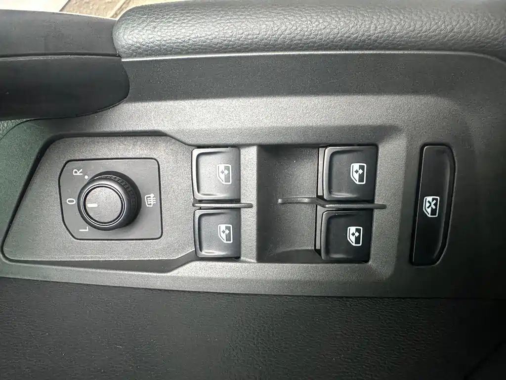 Volkswagen Tharu — миниатюра 11