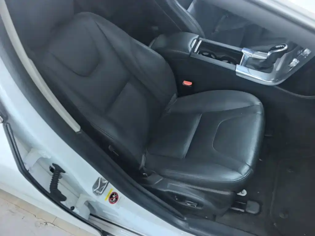 Volvo S60 — миниатюра 25