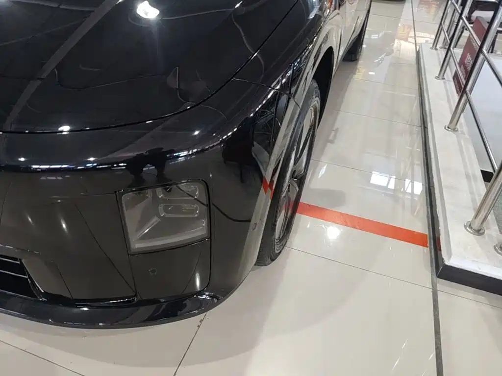 Li Auto Li i8 — миниатюра 24