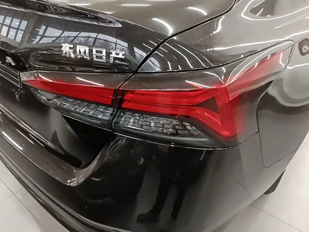 Nissan Teana — миниатюра 8