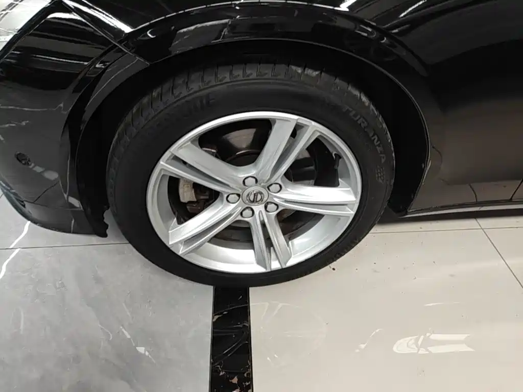 Volvo S90 — миниатюра 23