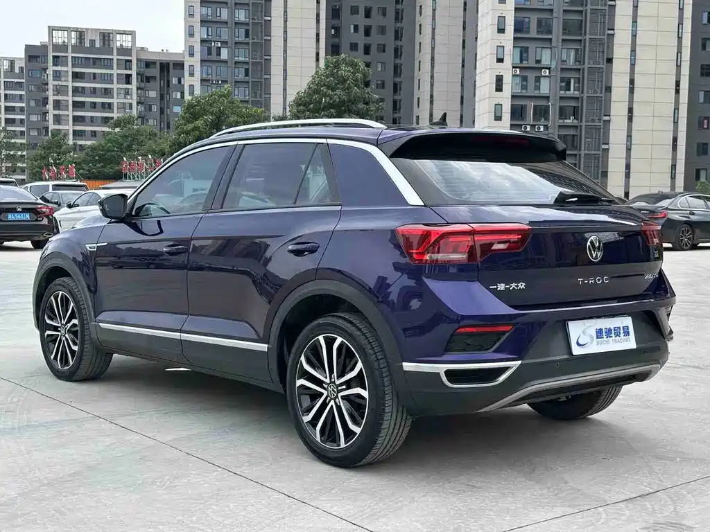 Volkswagen T-Roc 2022 280TSI DSG PLUS