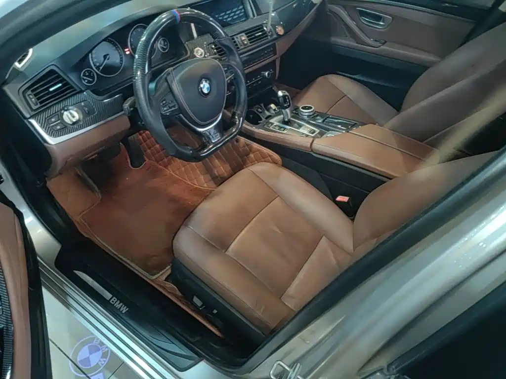 BMW 5 Series — миниатюра 16
