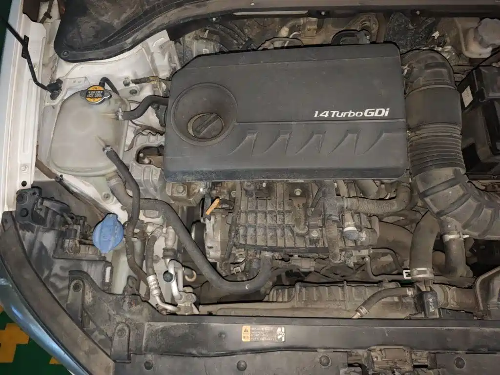 Hyundai Elantra — миниатюра 19
