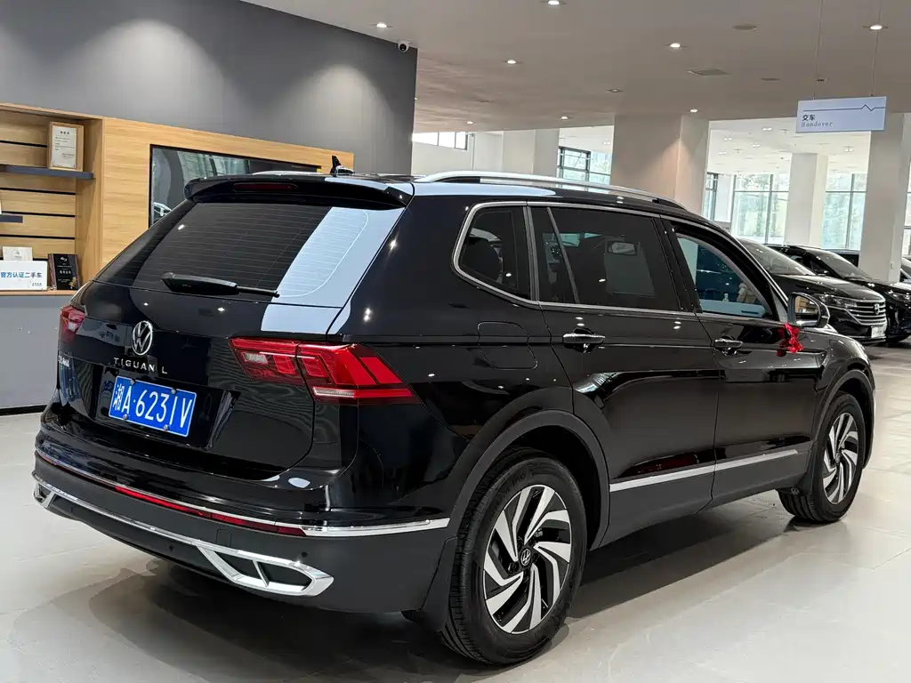 Volkswagen Tiguan L — миниатюра 9