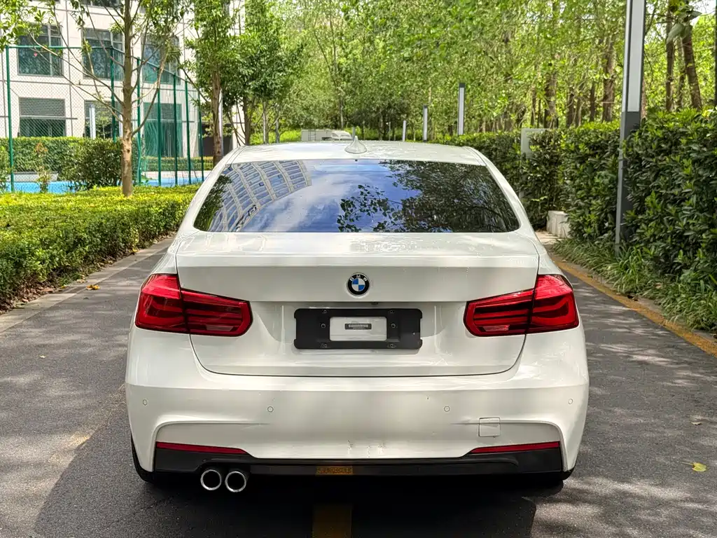 BMW 3 Series — миниатюра 4
