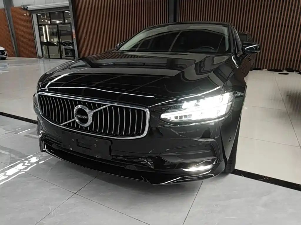 Volvo S90 — миниатюра 2