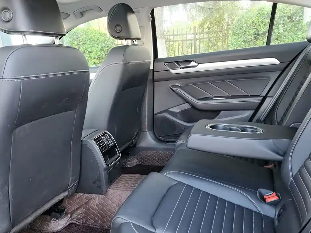 Volkswagen Magotan — миниатюра 5