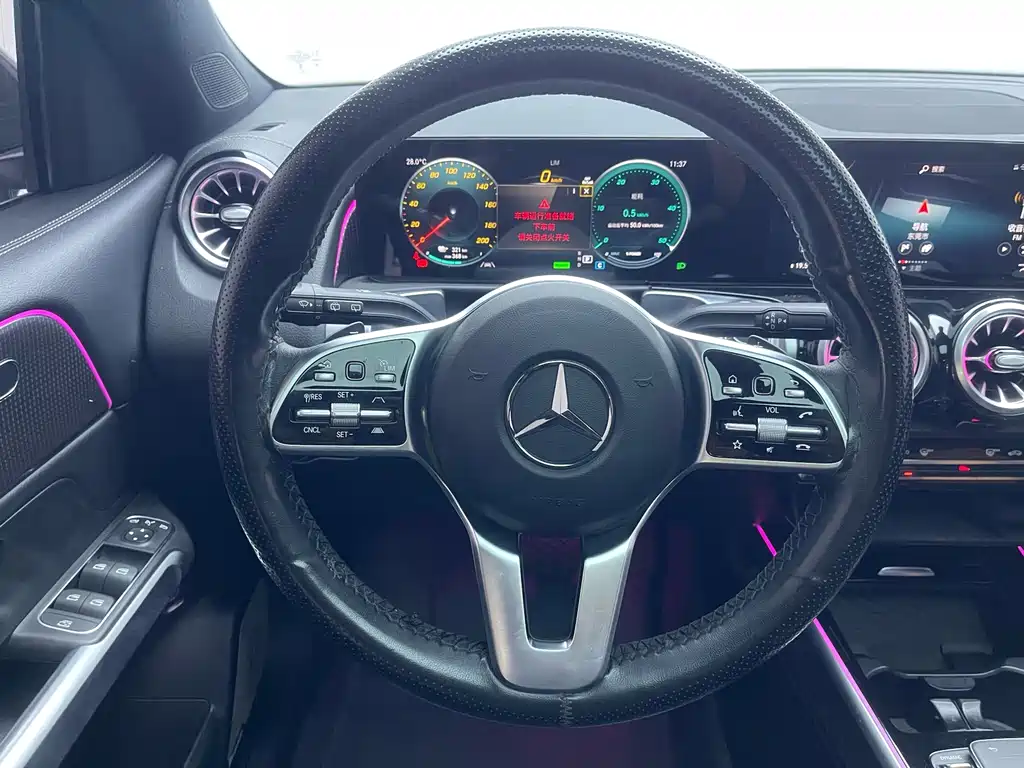 Mercedes-Benz EQB — миниатюра 16
