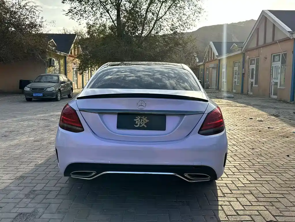 MERCEDES-BENZ C CLASS