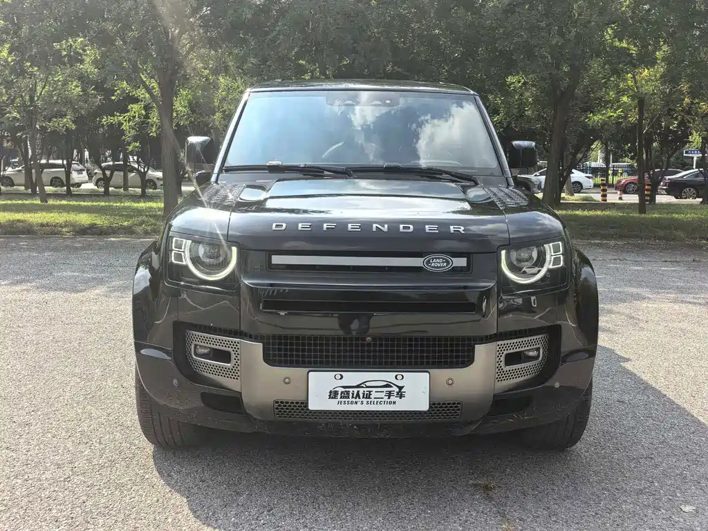 Land Rover Defender — миниатюра 2