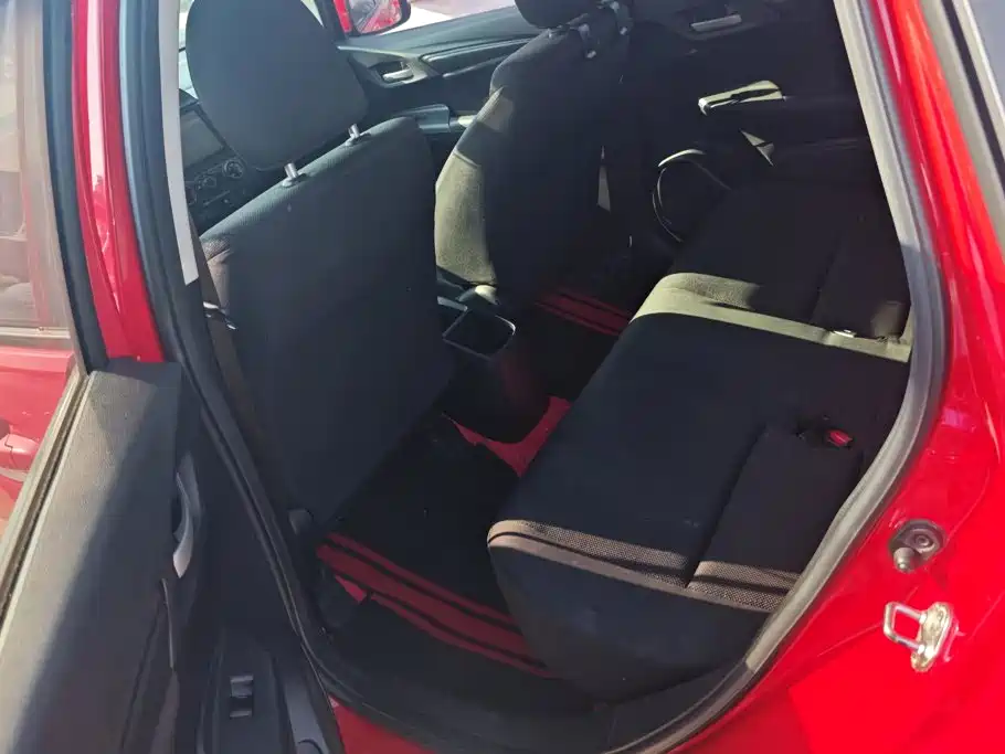 Honda Fit — миниатюра 11
