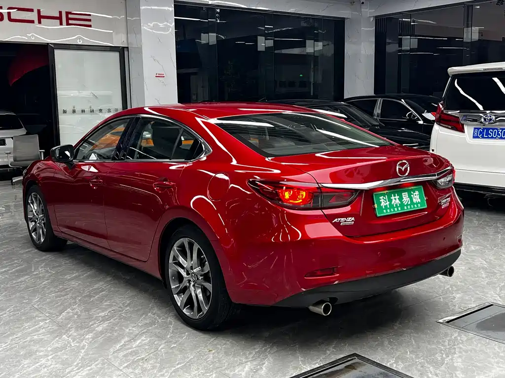 Mazda Atenza — миниатюра 6