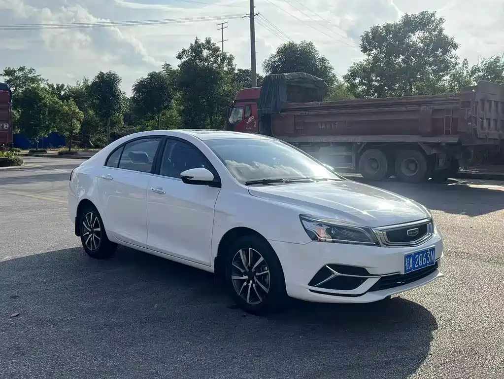 Geely Emgrand — миниатюра 3