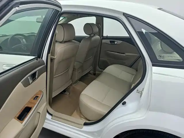 Buick Excelle — миниатюра 15