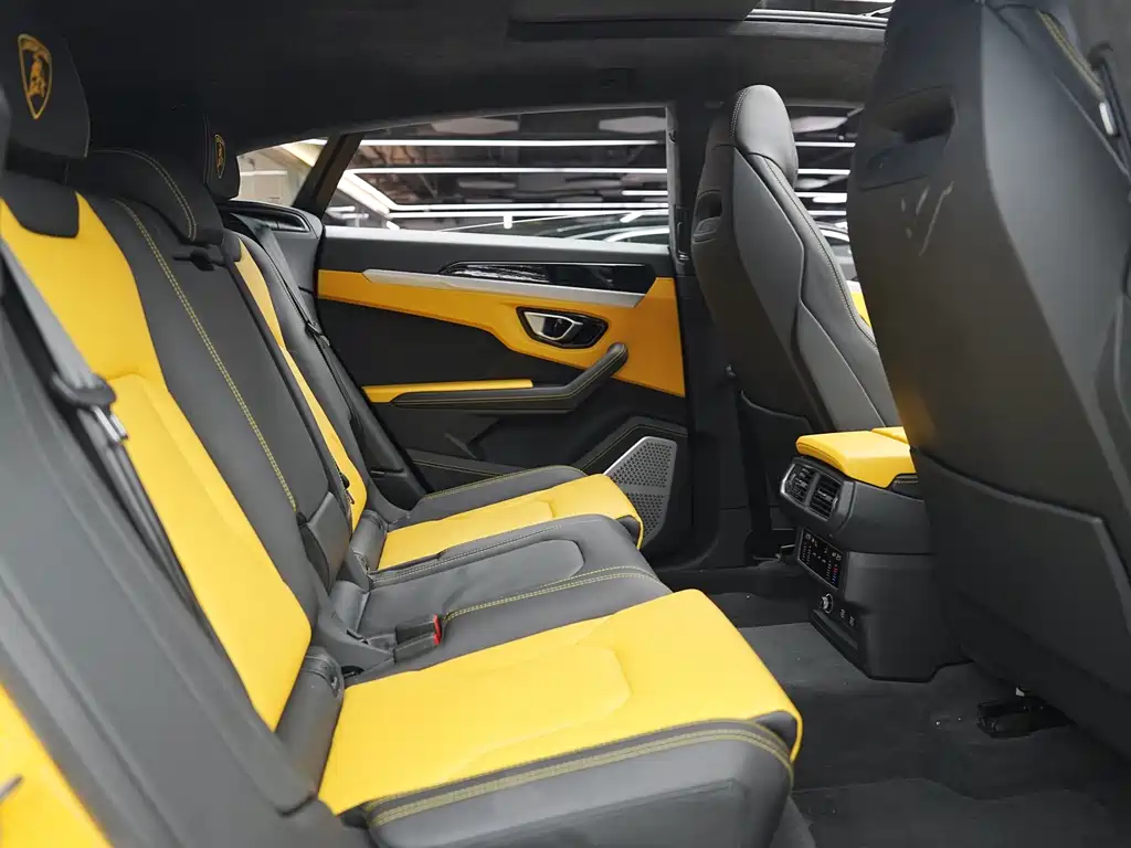 Lamborghini Urus — миниатюра 15