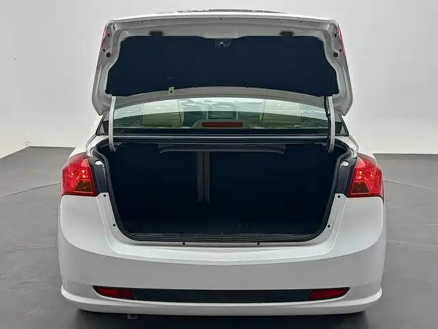 Buick Excelle — миниатюра 11