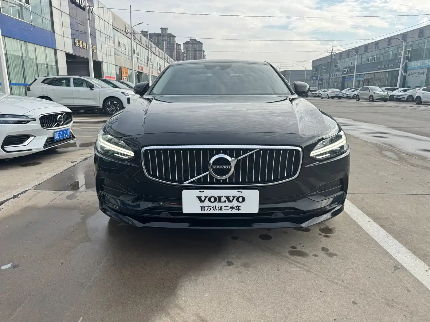 Volvo S90