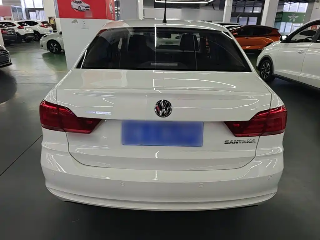 Volkswagen Santana — миниатюра 6
