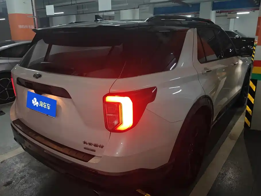 Ford Explorer — миниатюра 3