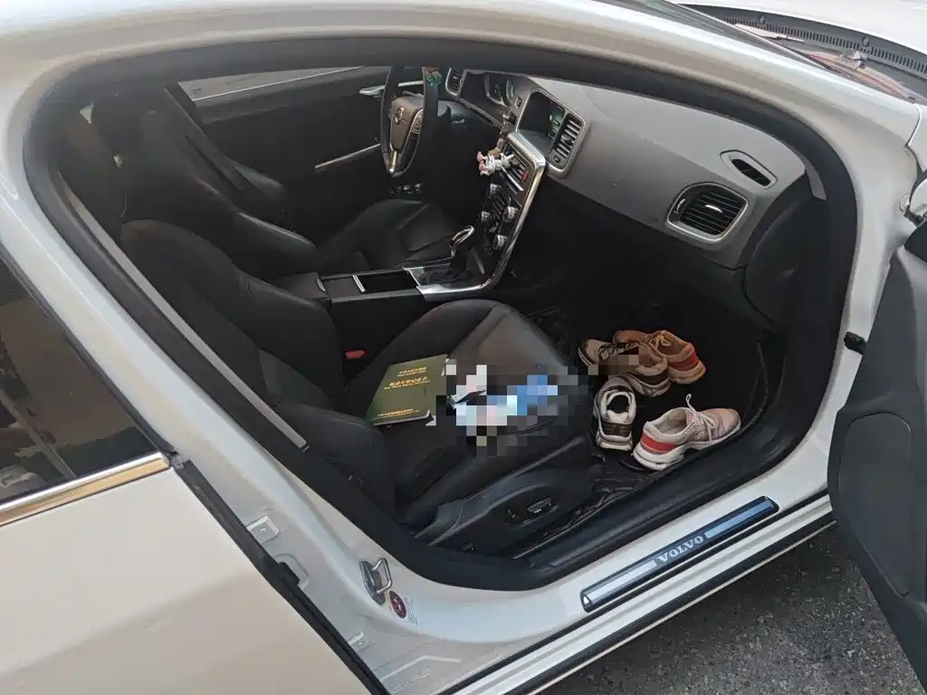 Volvo S60 — миниатюра 20