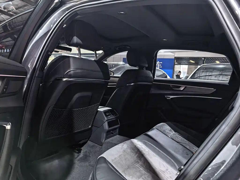 Audi A6L — миниатюра 9
