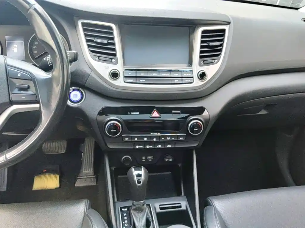 Hyundai Tucson — миниатюра 13