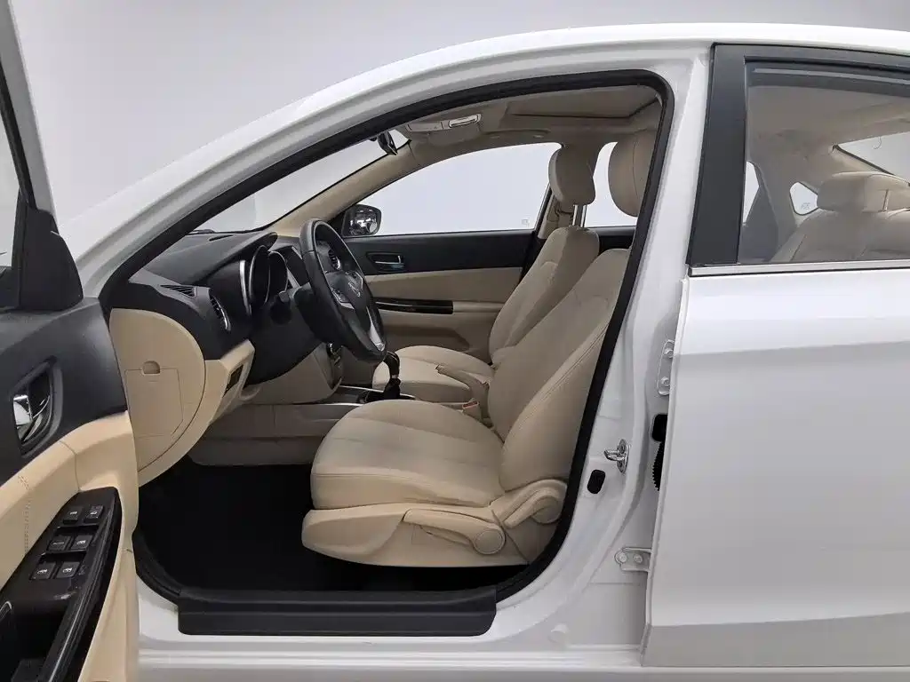 Changan Eado — миниатюра 10