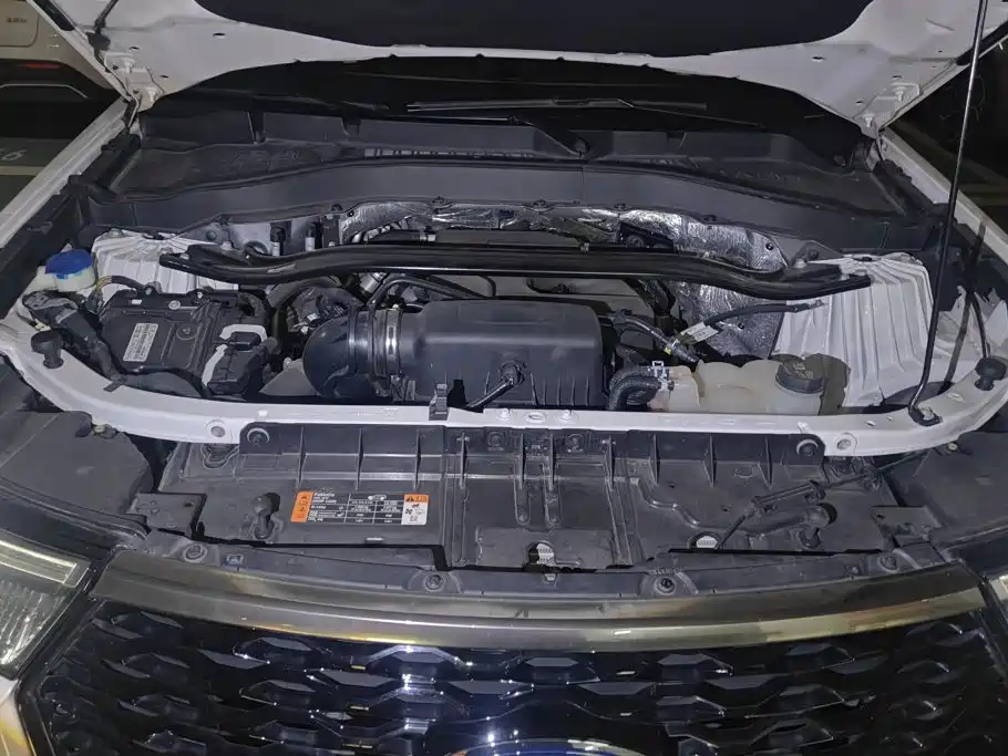 Ford Explorer — миниатюра 10