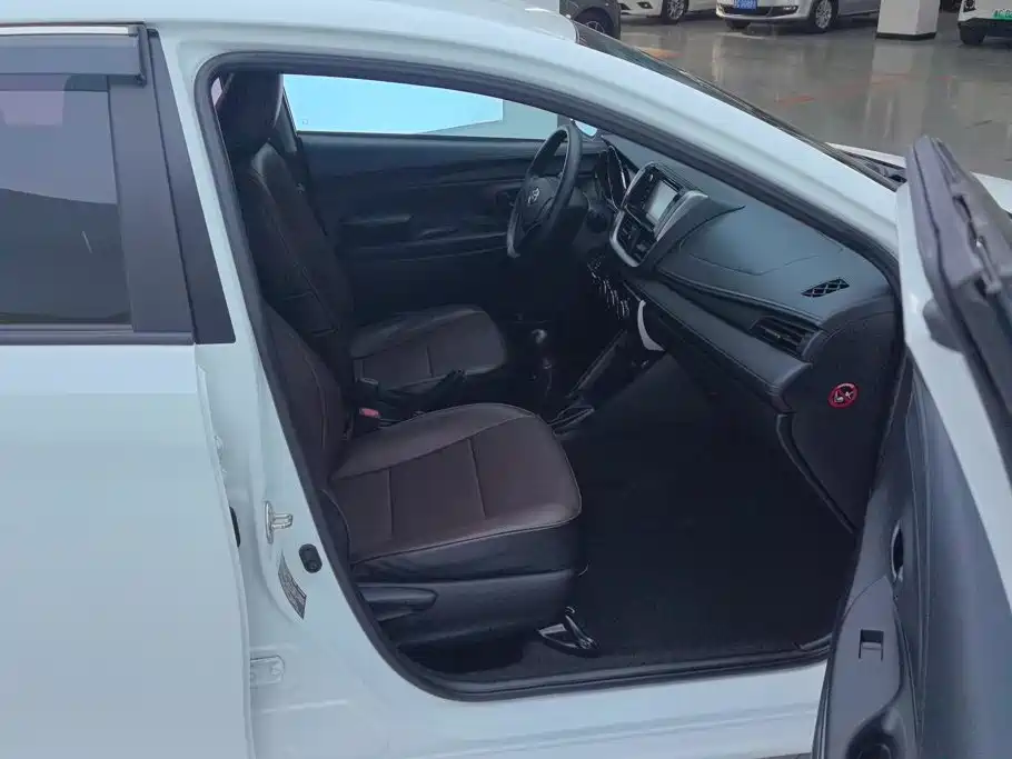 Toyota Vios — миниатюра 8