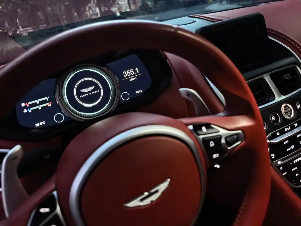 Aston Martin DB11 2019 4.0T V8 Coupe