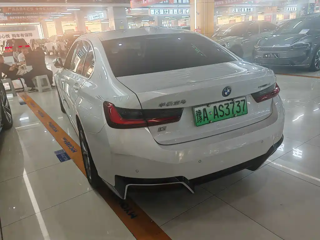 BMW i3 — миниатюра 8