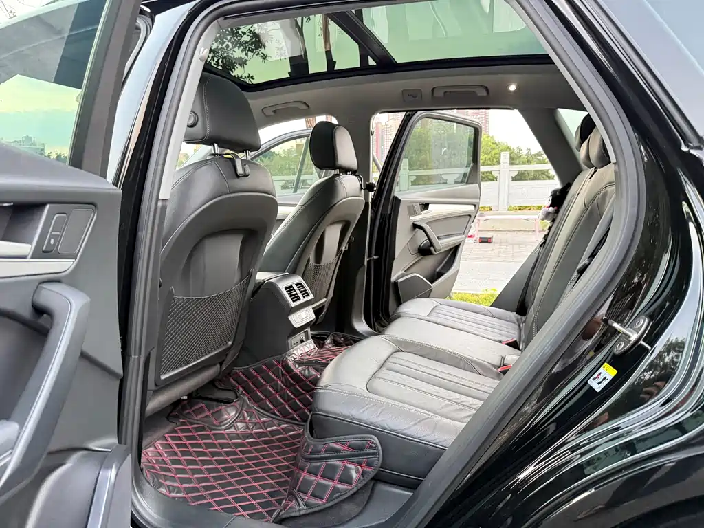 Audi Q5L — миниатюра 10