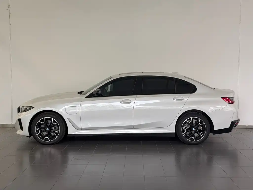 BMW i3 — миниатюра 2