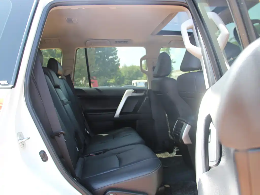 Toyota Prado — миниатюра 19