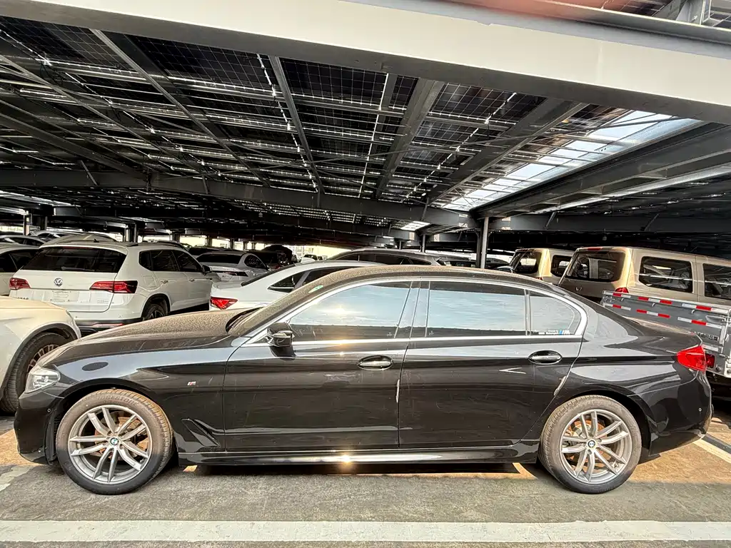 BMW 5 Series 5 2020 525Li M Sport