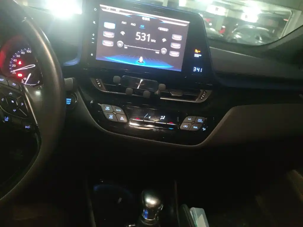 Toyota C-HR — миниатюра 14