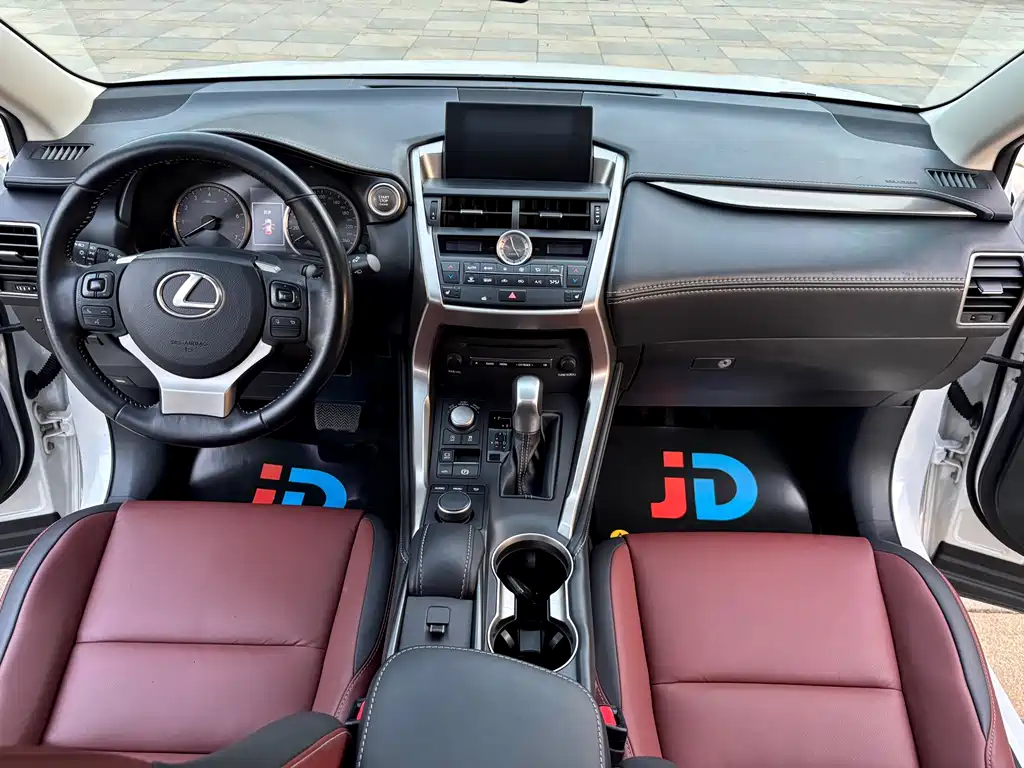 Lexus NX — миниатюра 22