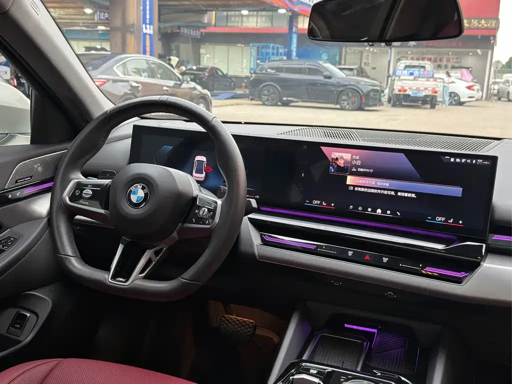 BMW 5 Series — миниатюра 4
