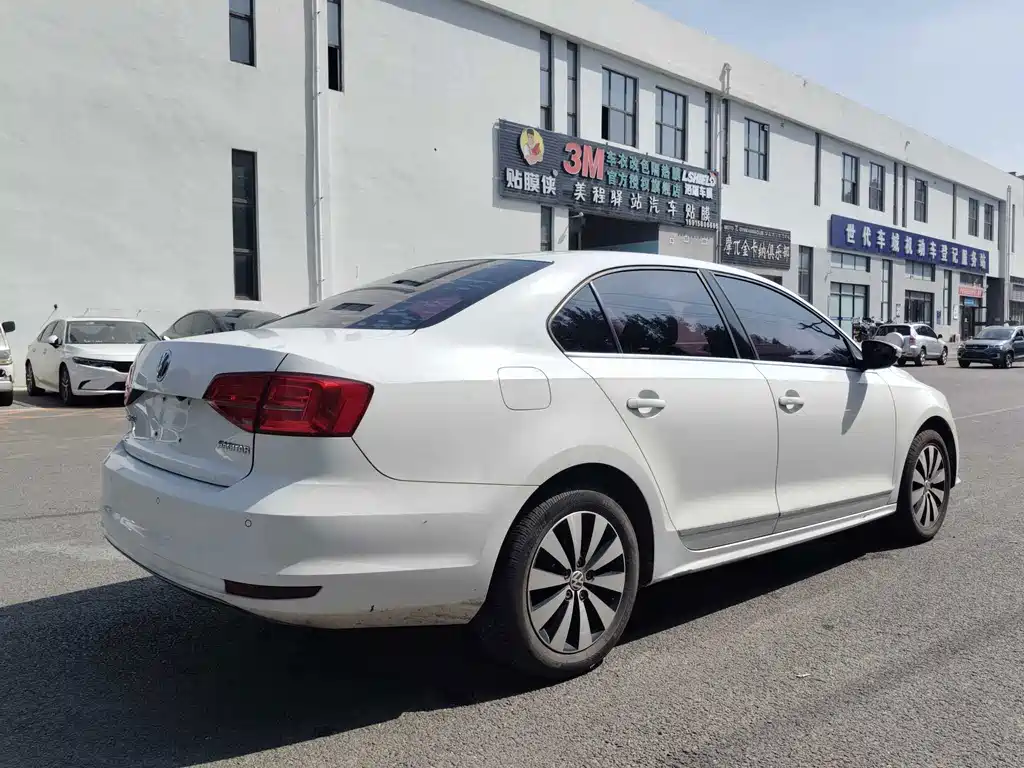 Volkswagen Sagitar — миниатюра 6
