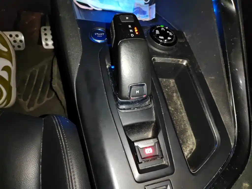 Peugeot 4008 — миниатюра 15