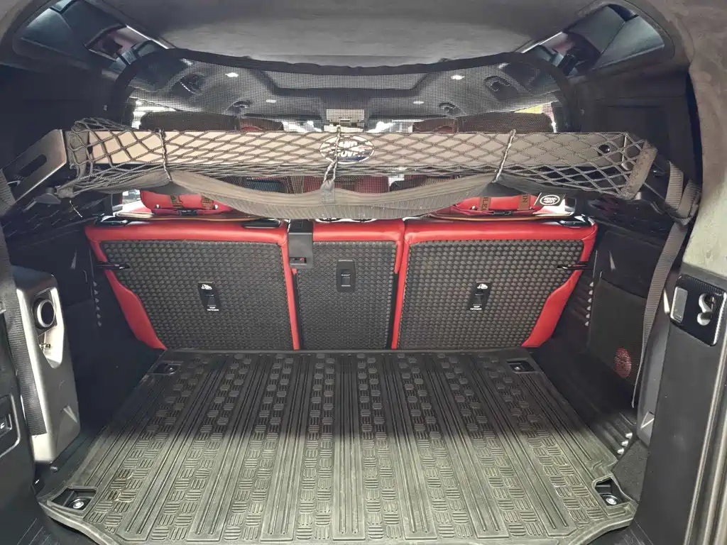 Land Rover Defender — миниатюра 18