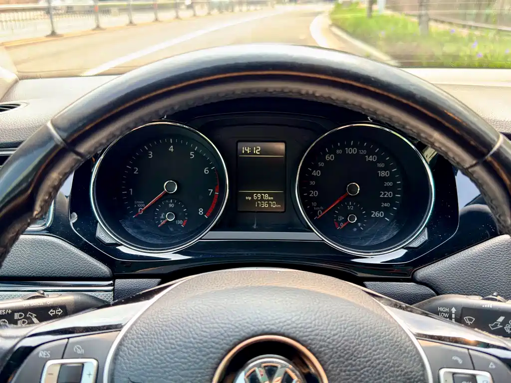 Volkswagen Sagitar — миниатюра 9
