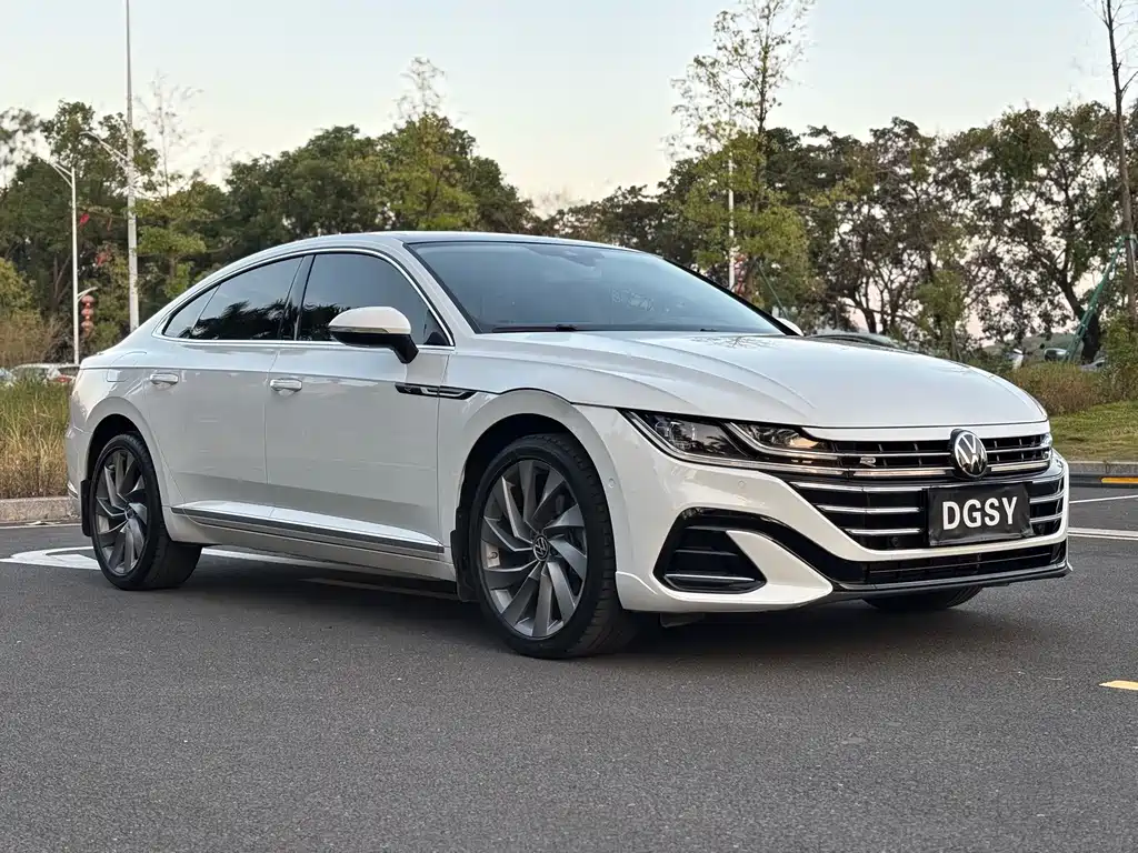 Volkswagen CC — миниатюра 3