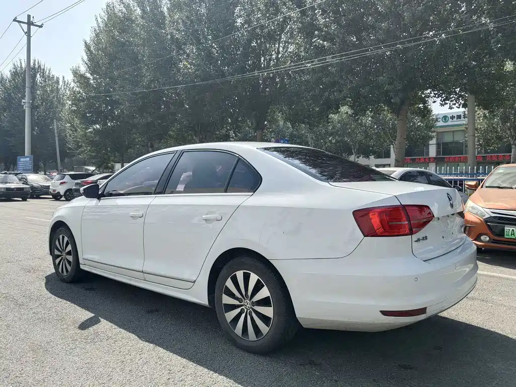 Volkswagen Sagitar — миниатюра 4