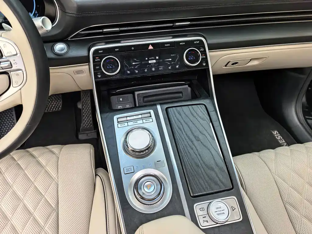 Genesis GV80 — миниатюра 12