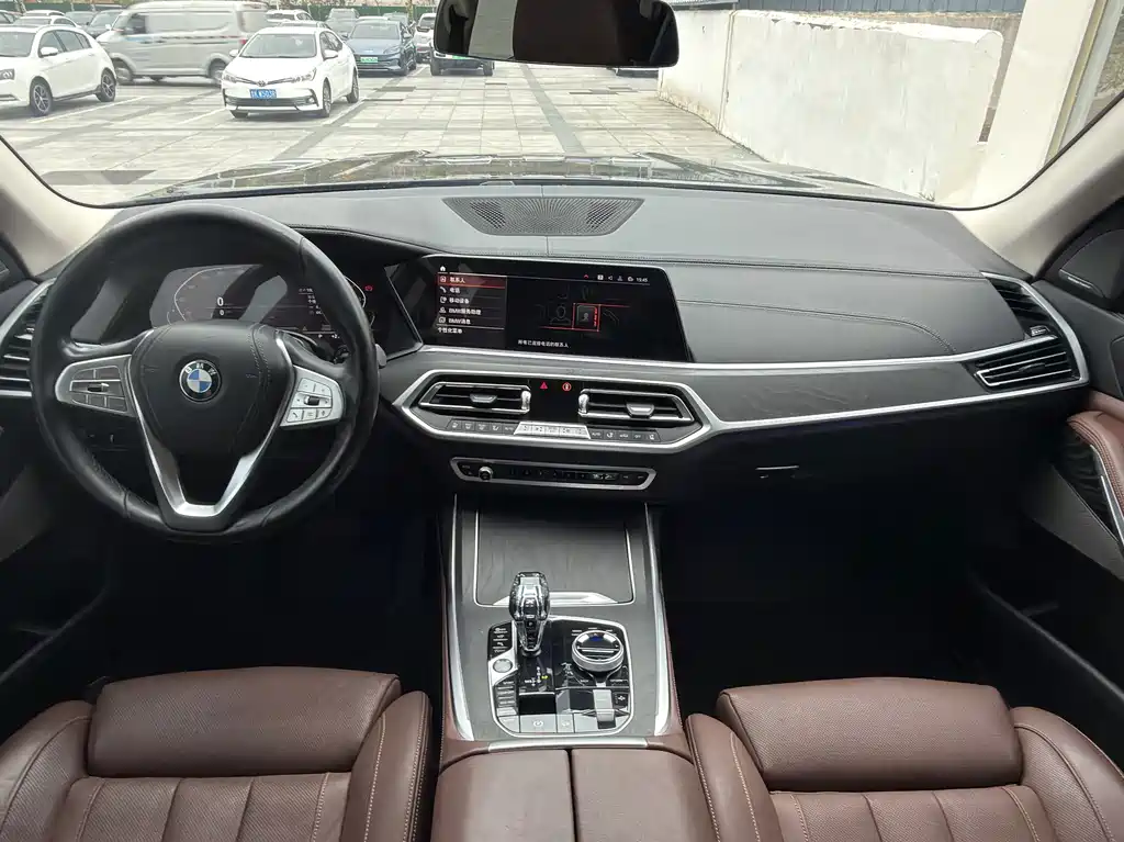 BMW X7 — миниатюра 5