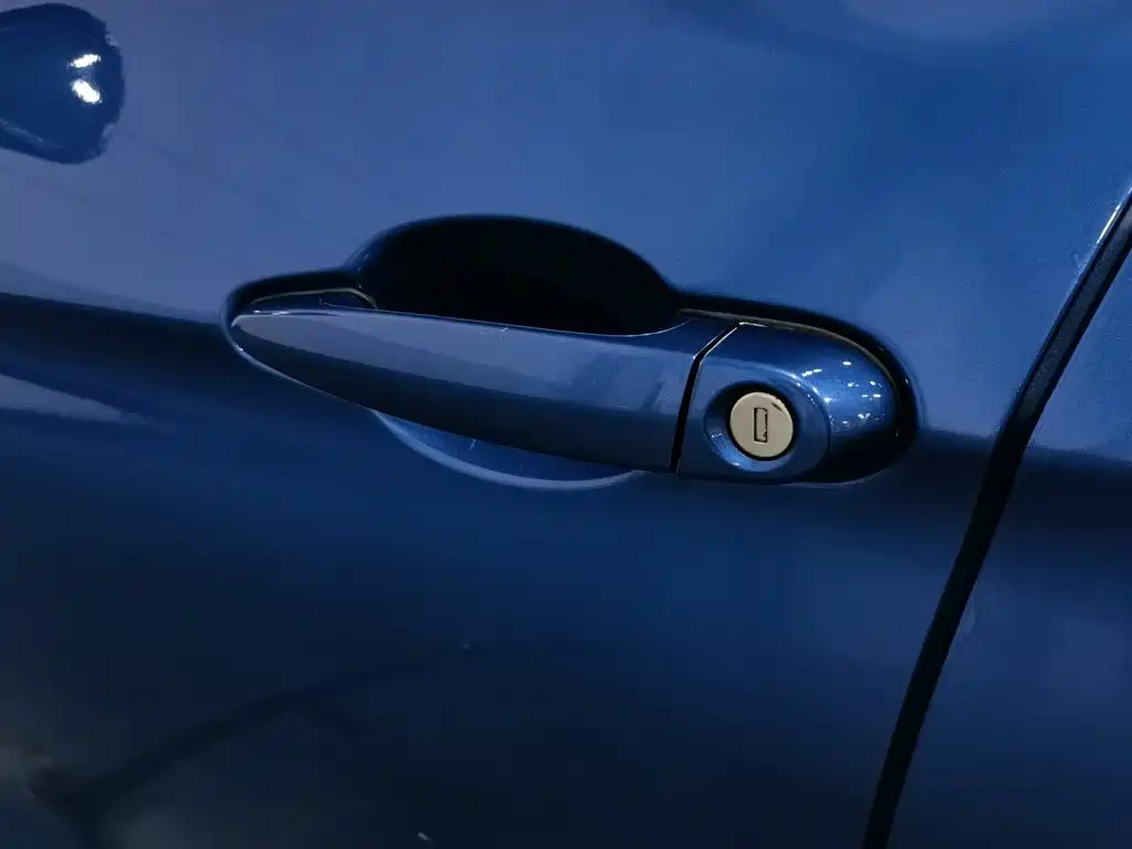 BMW 3 Series — миниатюра 18